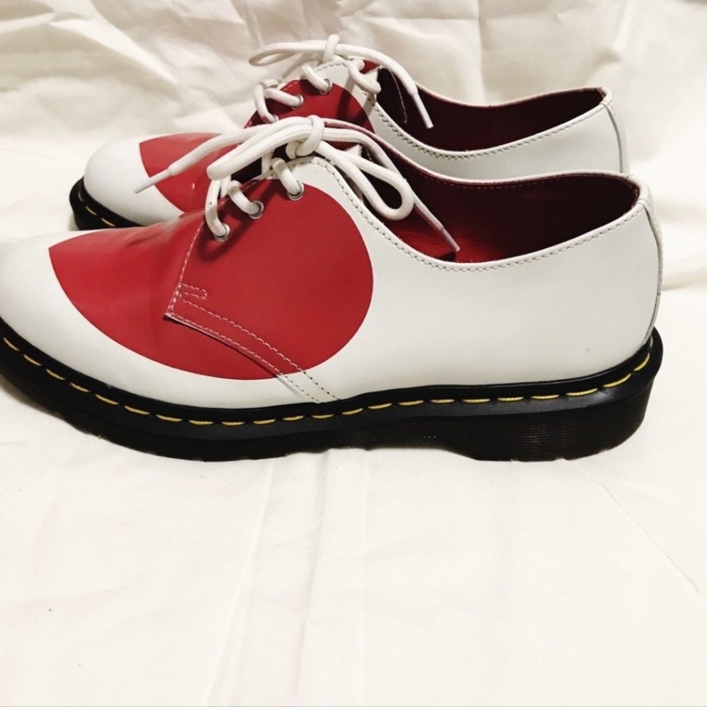 Dr. Martens White with heart Leather Oxford Shoe - Picture 3 of 6